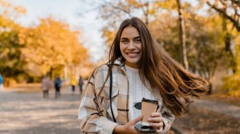 Accesorii colorate pentru palton